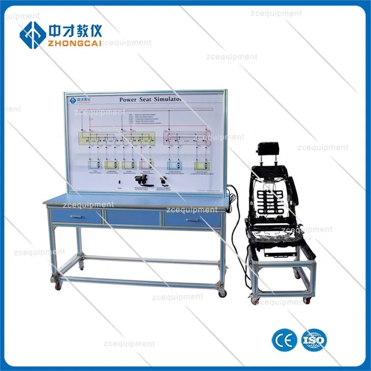 Szkolny symulator jazdy na foteliku samochodowym